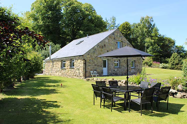 Wern Fawr Manor Farm Cottages