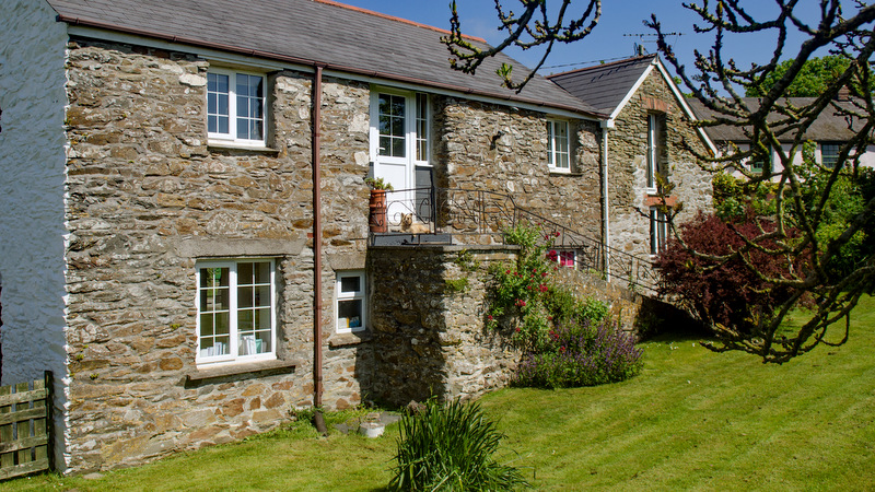 The Granary & The Jingle House