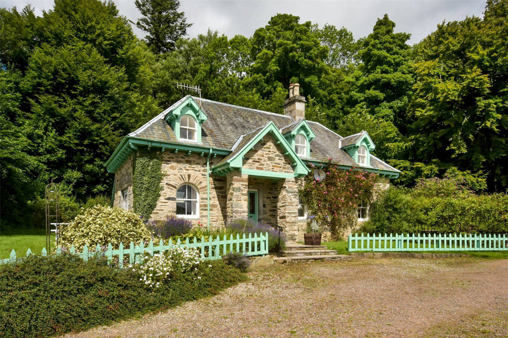 Middle Lodge