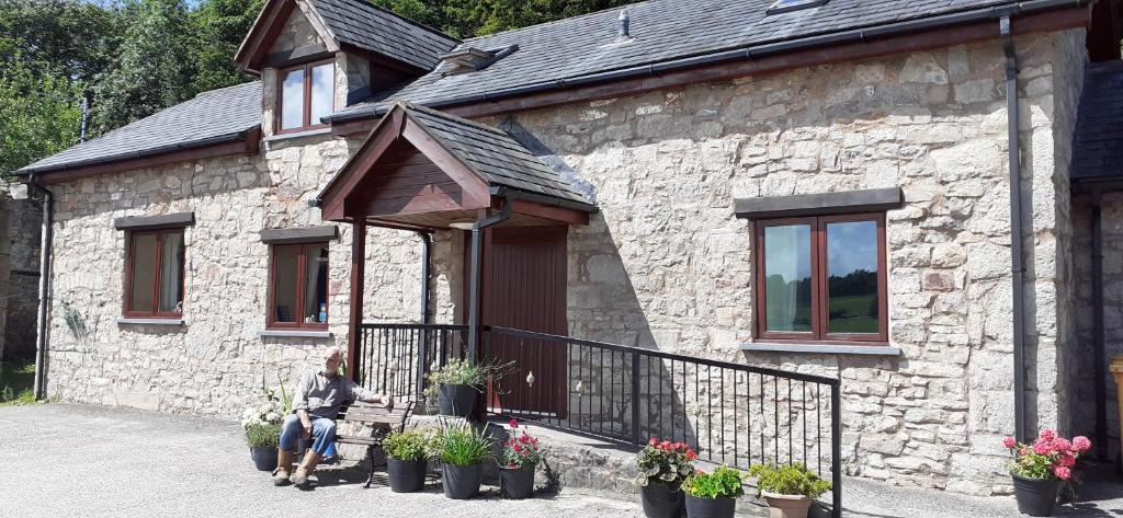 Henblas Holiday Cottages