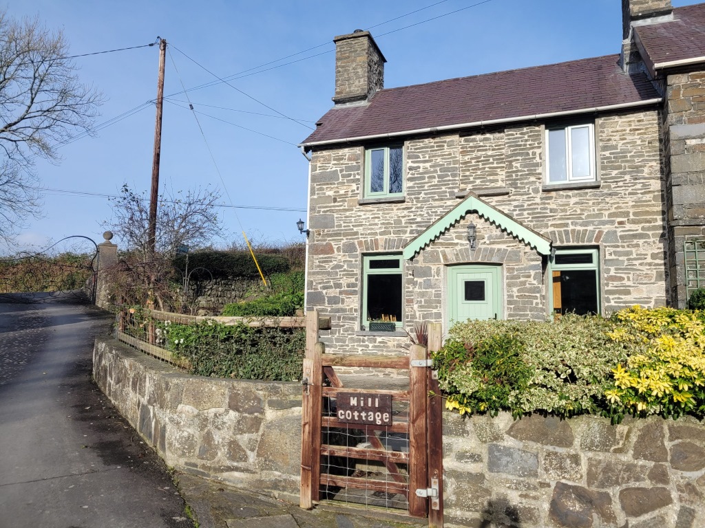 Felin Carrog Cottages