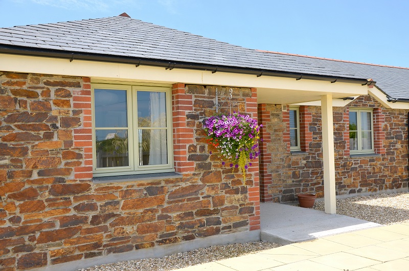 Willow & Hazel Cottage at Vose Farm