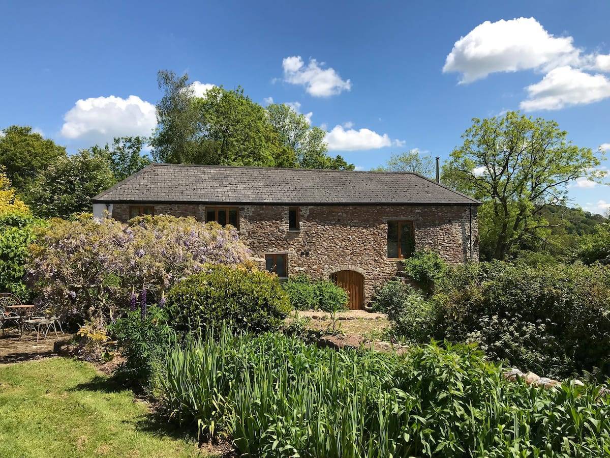 Luggs Barn & Burleyhayes Barn