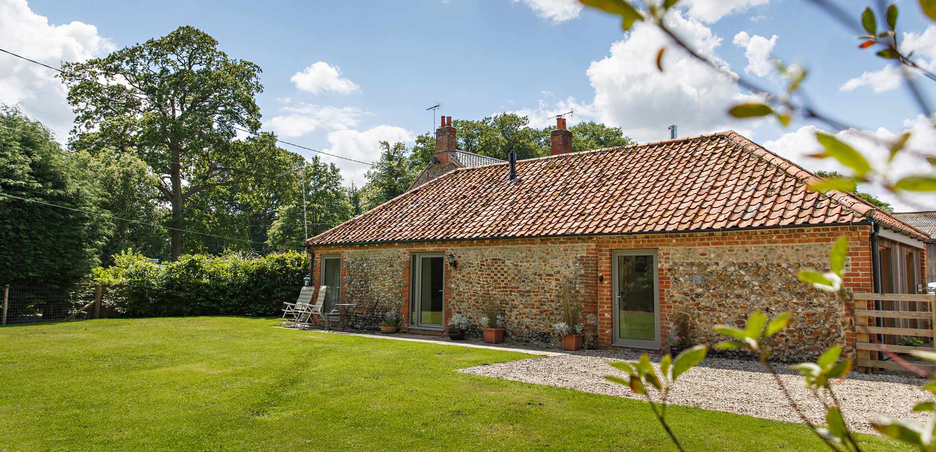 Norfolk Rural Cottages - Canfers Barn