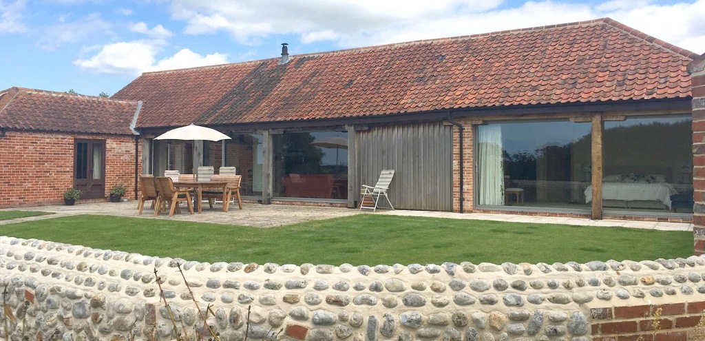 Norfolk Rural Cottages - Bayses Barn