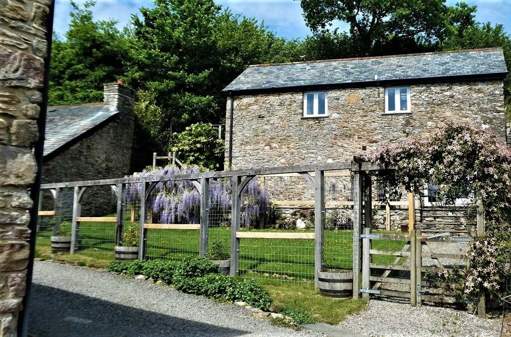 Nutcombe Holiday Cottages