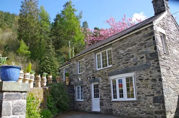 Tyn-y-Fron Cottage