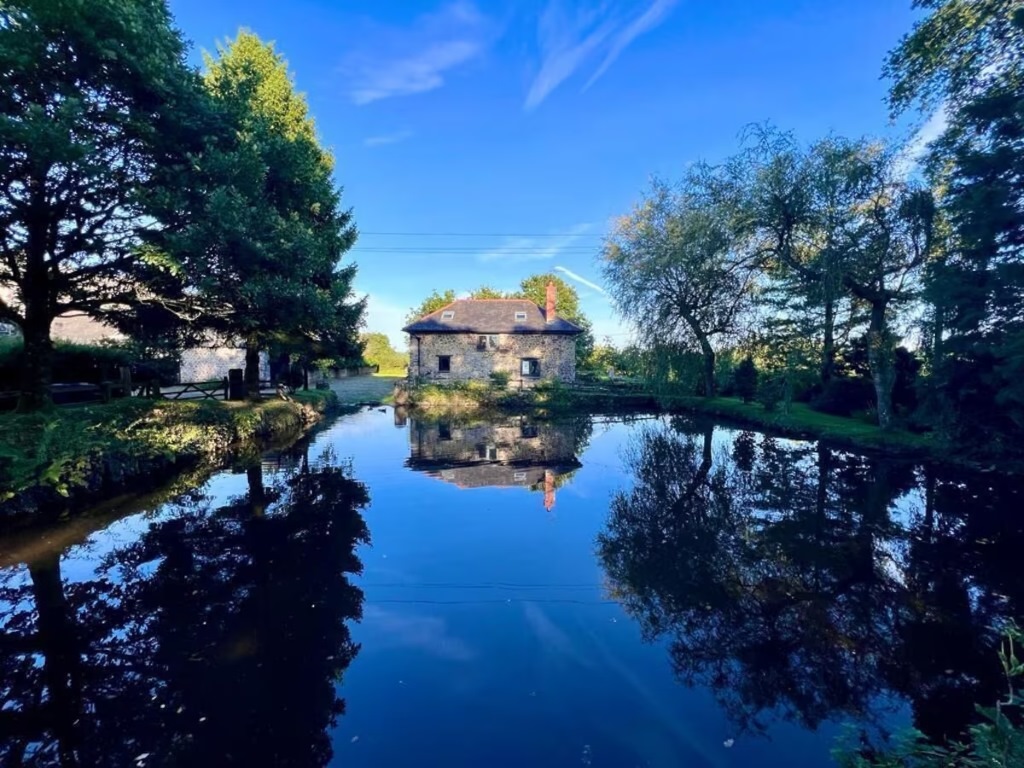 Pond Cottage