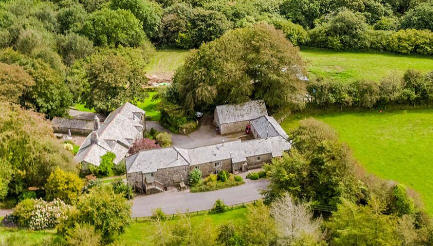 Mennabroom Farm Cottages